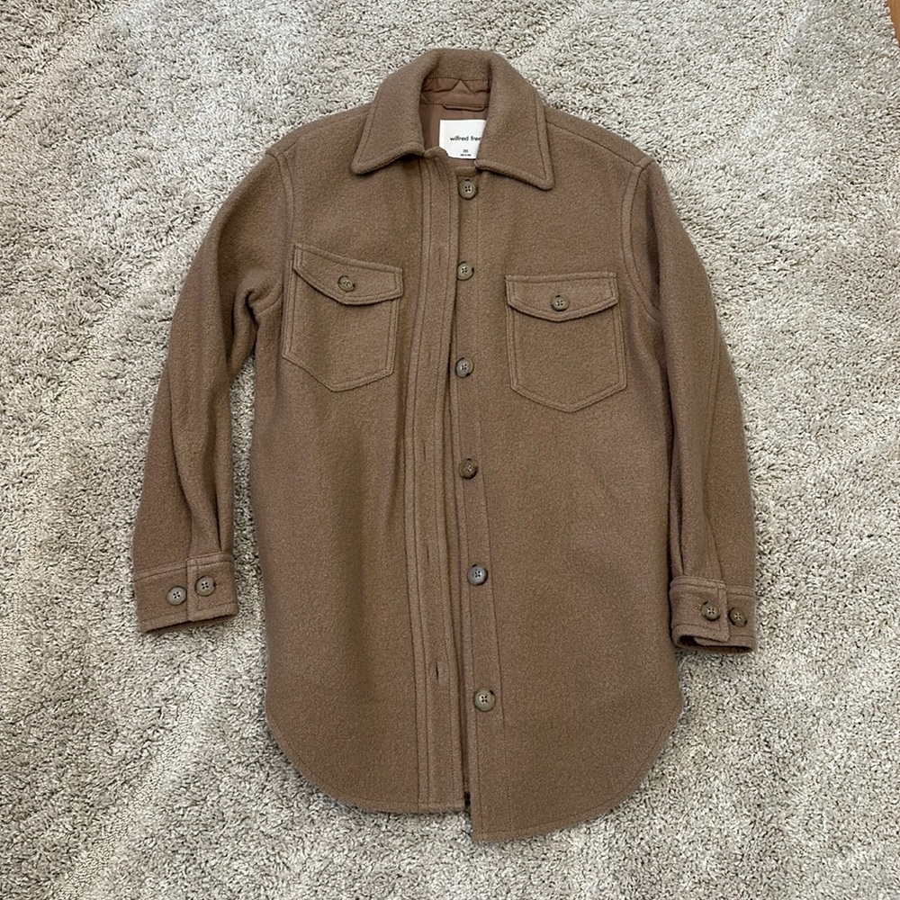 Aritizia the Ganna shirt jacket in gold camel